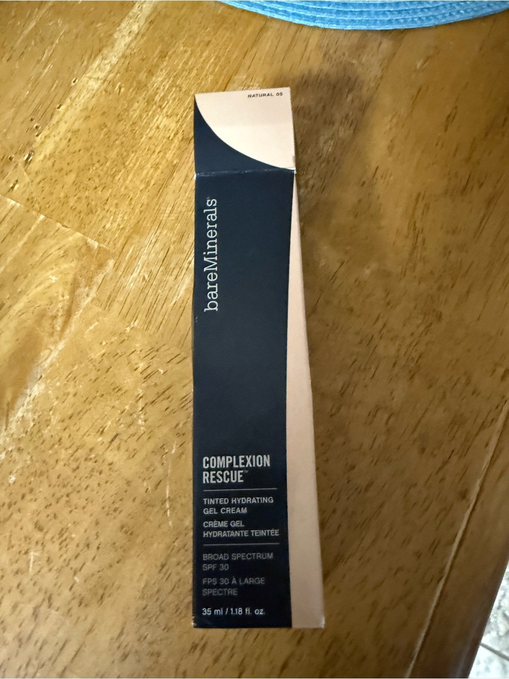 Tinted moisturizer in Natural 05 sealed in box